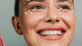 Drahá Manželka perličkový makeup